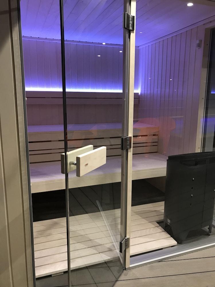 新科海博中心酒店 尚贝里 外观 照片